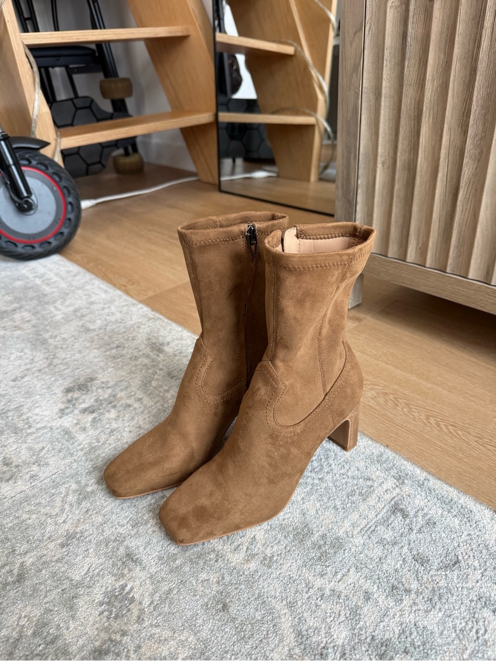 Dolce Vita Camel Suede Pointed-Toe Mid-Heel Boots